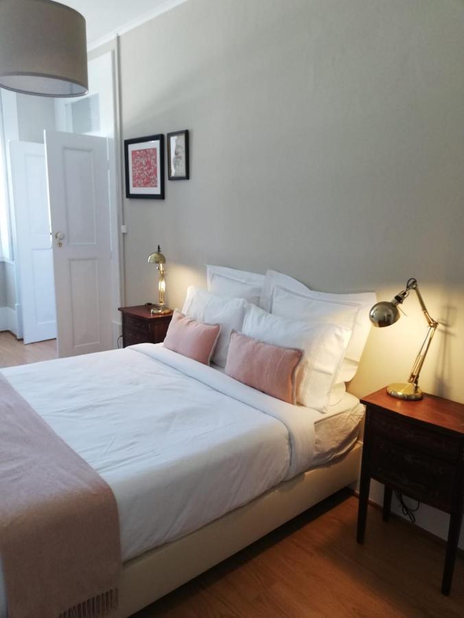 Menina Da Ria Guest House 阿威罗 外观 照片