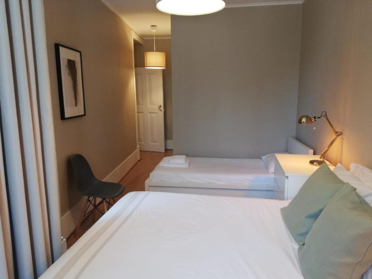 Menina Da Ria Guest House 阿威罗 外观 照片