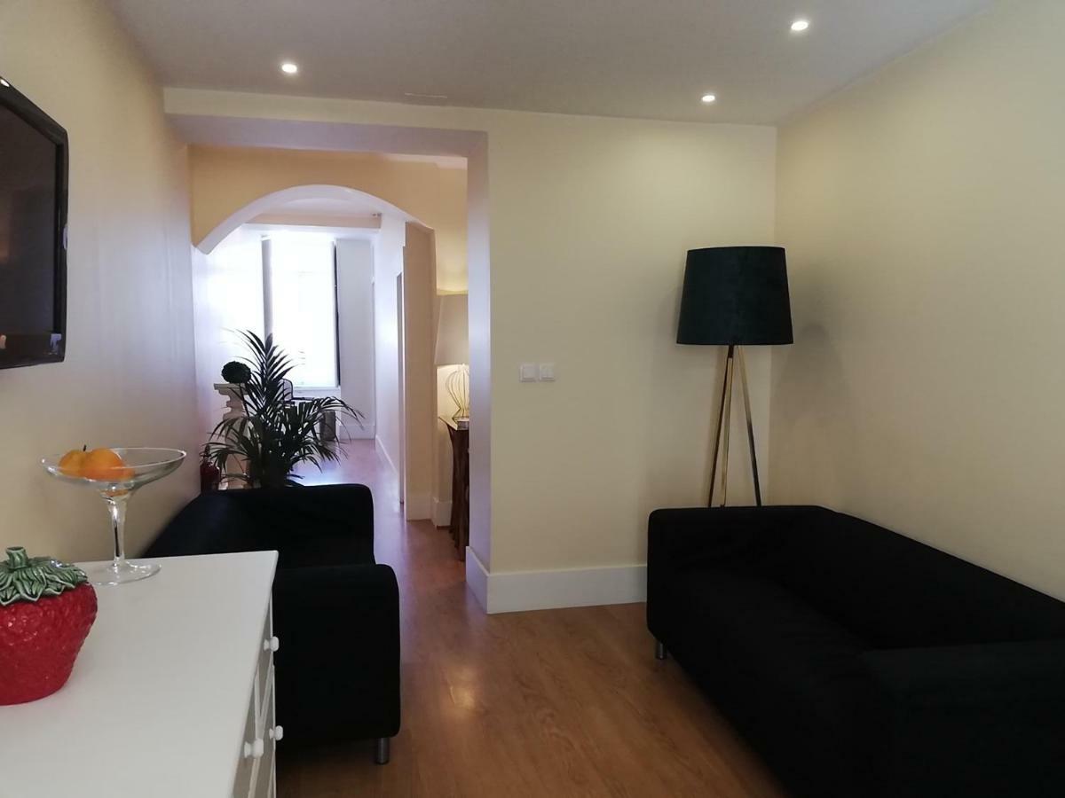 Menina Da Ria Guest House 阿威罗 外观 照片