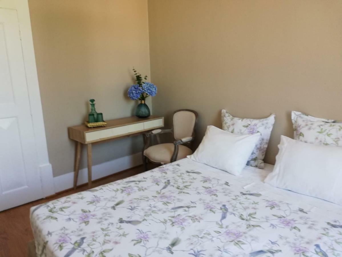 Menina Da Ria Guest House 阿威罗 外观 照片